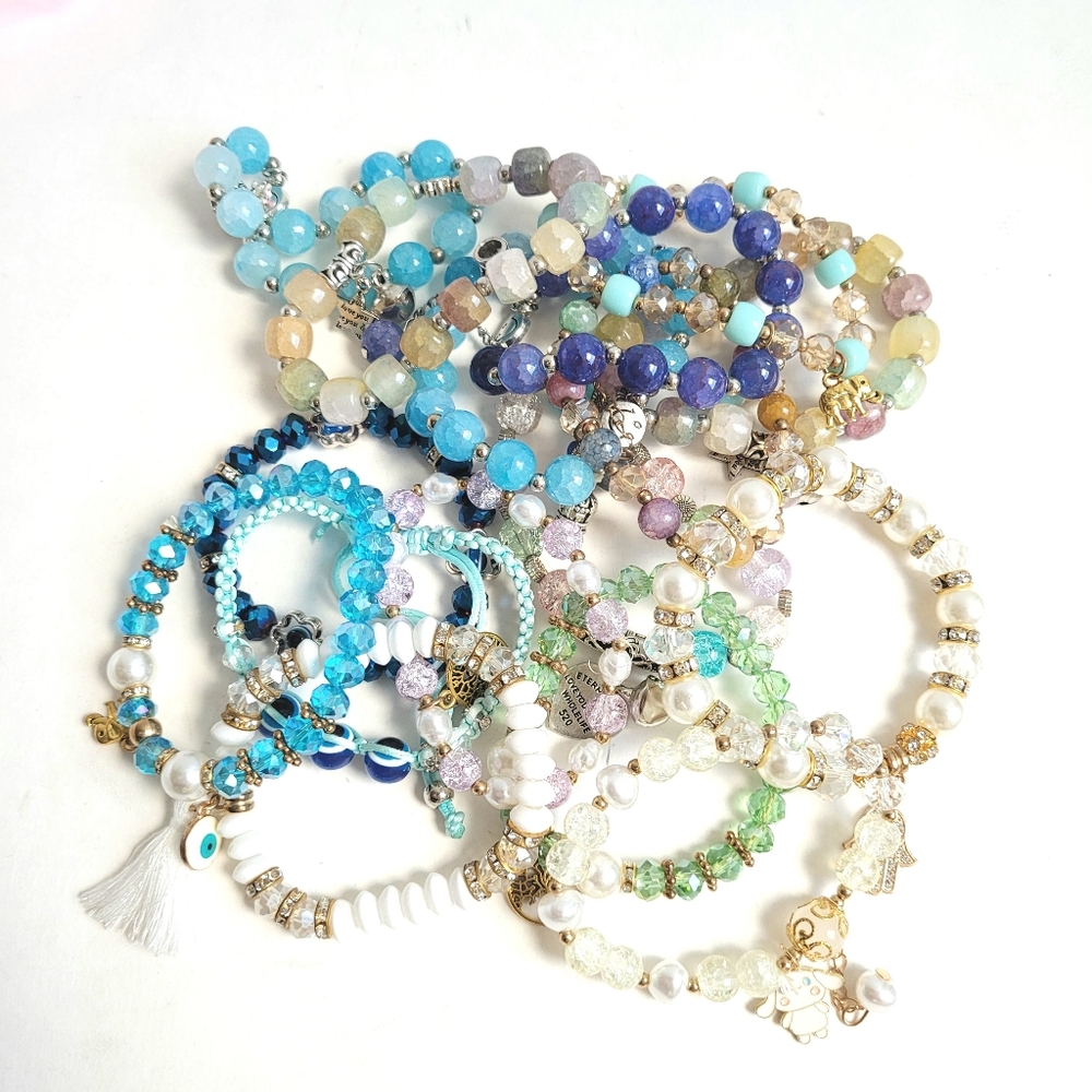NWOT LOT 18 Bracelets Jewelry Gemstones, Crystal, Charms, Multi-Color Beaded